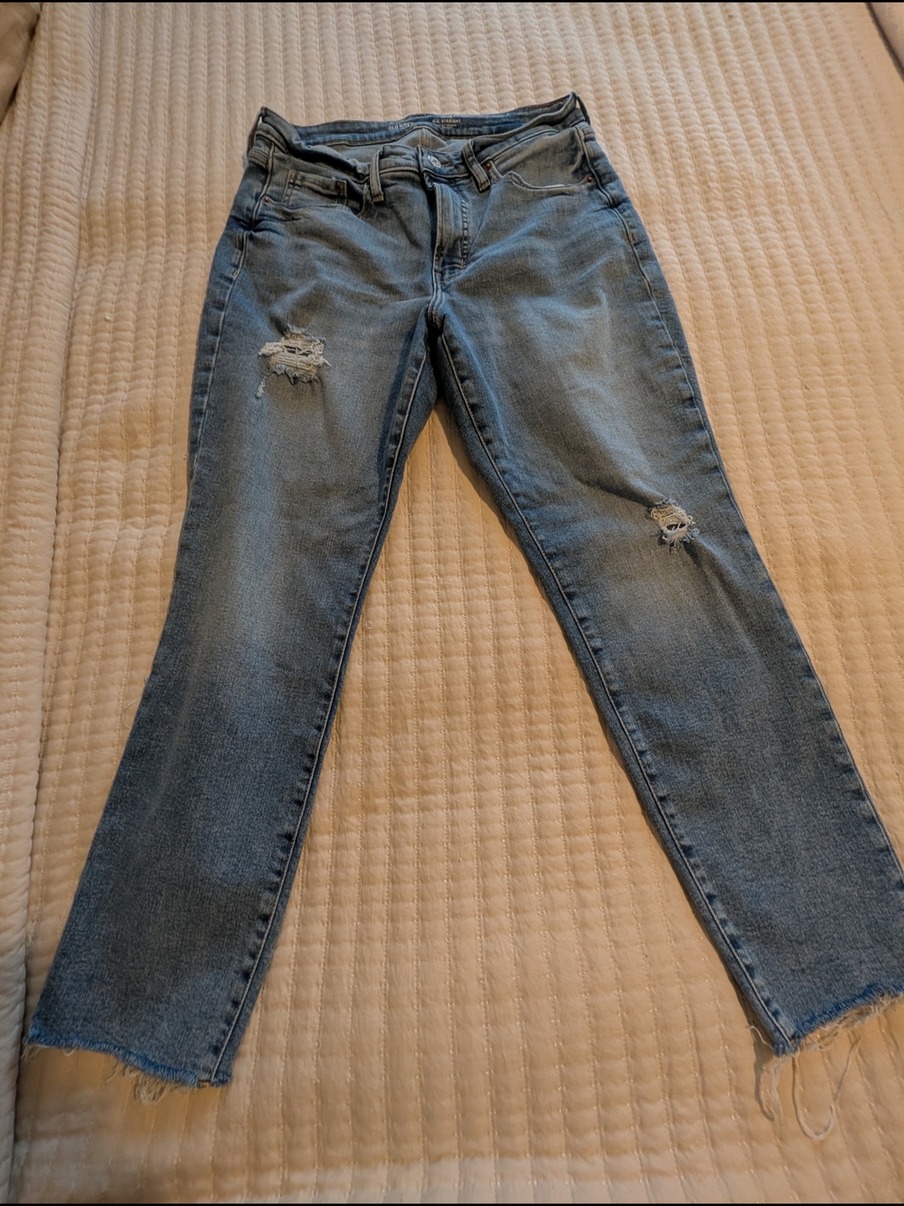 Old Navy Women's Straight Jeans in Medium Blue Denim